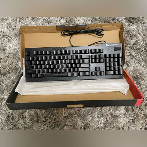 [NWOT] CYBERPOWER PC Play Ready Wired Gaming Keyboard Nohi LED Keyboard - Picture 10 of 15